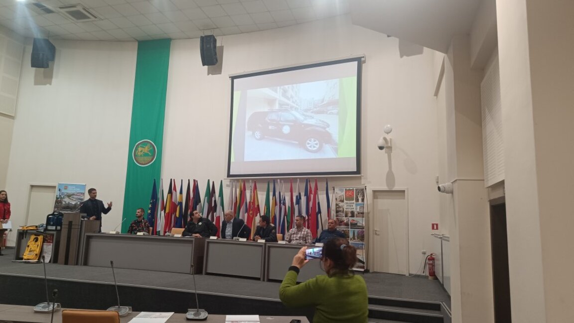 Доброволното формирование към Община Стара Загора получи ново оборудване и високопроходим автомобил
