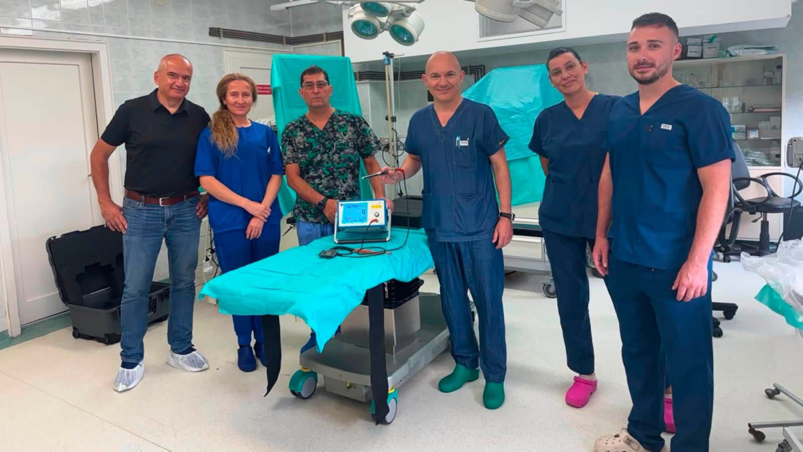 Прецизната апаратура е вече в Бургас.