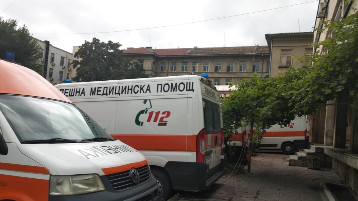 Спешните медици на протест