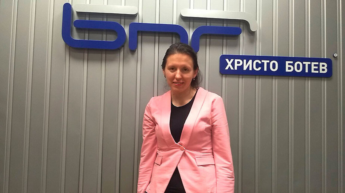 Анита Николова