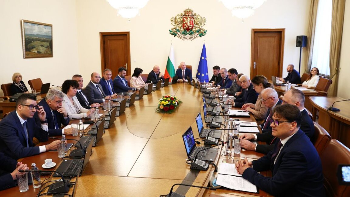 Одобрена Программа поддержки болгарских общин за рубежом на 2025 год