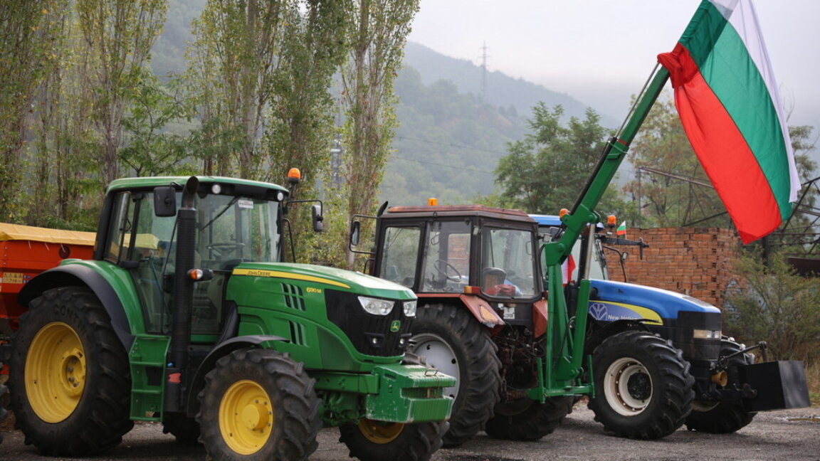Земеделците спират протеста в София до подписване на меморандум