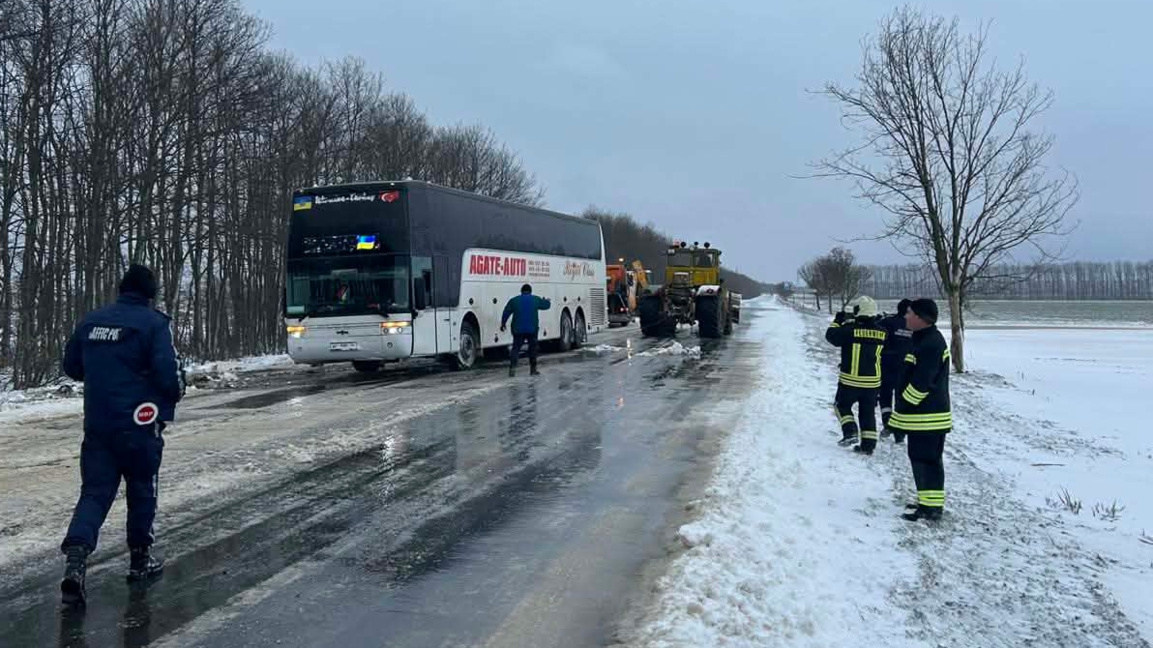 Изтеглен е автобусът, който аварира край Балчик