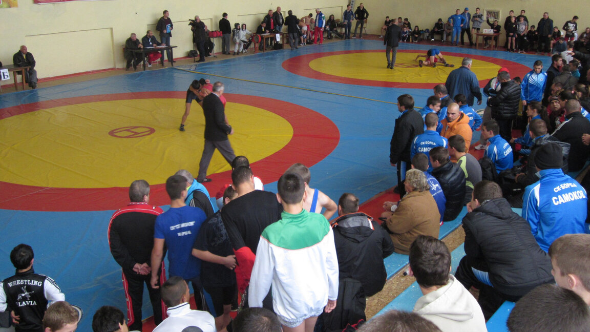 The national wrestling championship was canceled because of a Russian coach