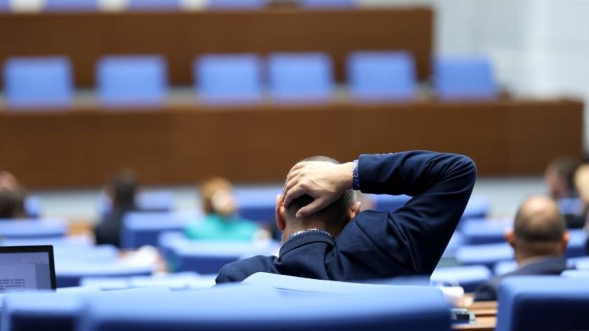 Electricity market liberalization delayed with one year