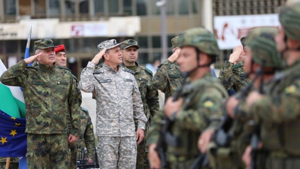 Бугарска упутила нови контингент војника на Косово