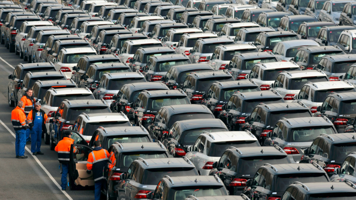 Hausse record de 15% dans les ventes de voitures neuves