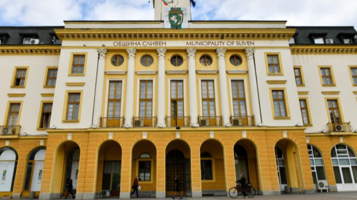 Два месеца се очаква да продължи ремонтът по булевард „Христо Ботев“