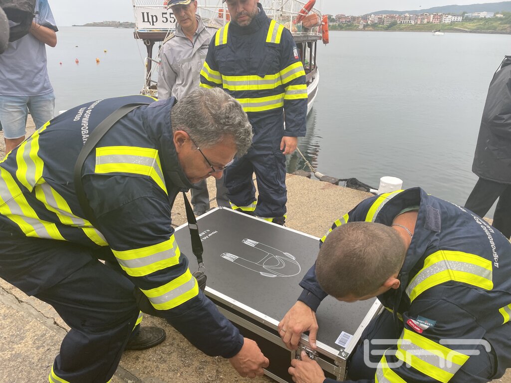 Нов спасителен буй ще подпомага акциите по спасяване на хора в морето в Царево