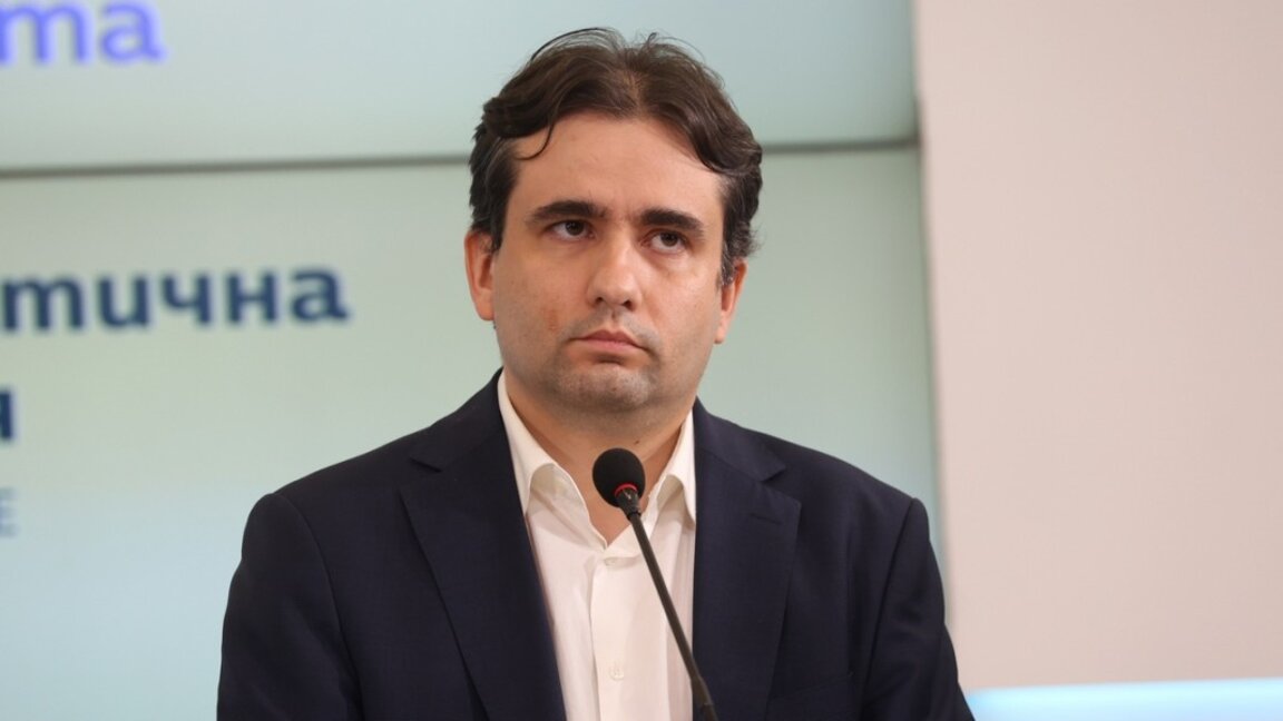 Божидар Божанов