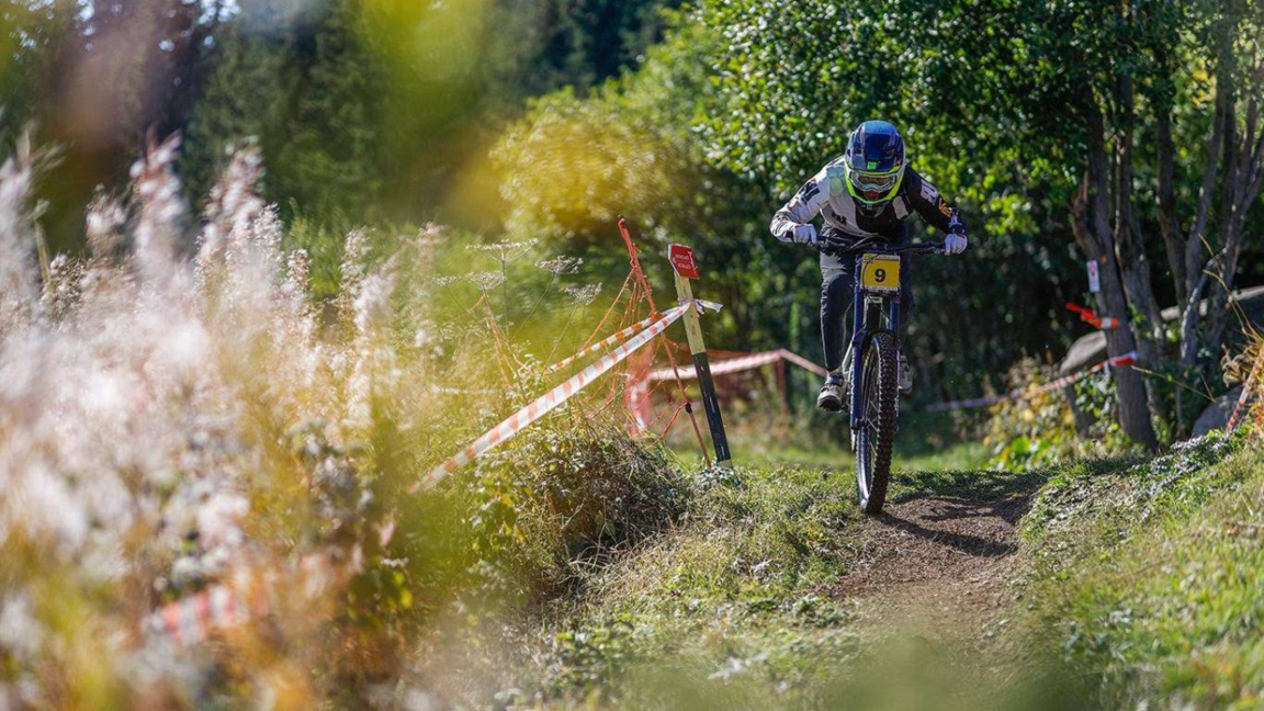 El Campeonato Europeo de Descenso en bicicleta de montaña se inaugura en Vitosha