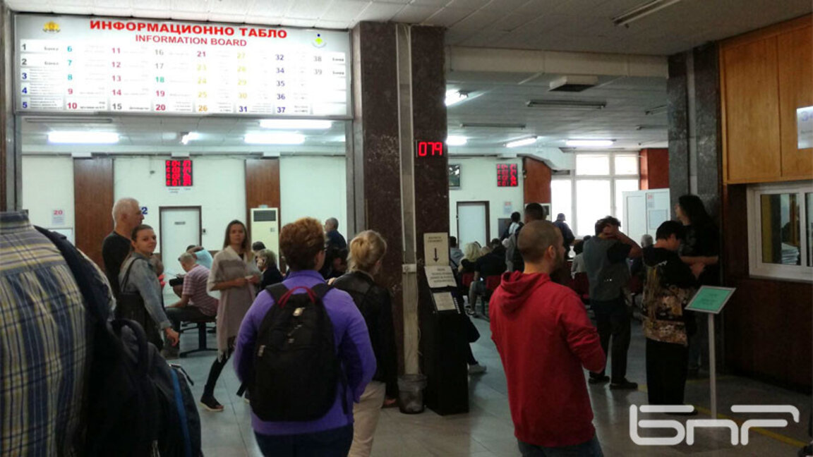 На 31.12.24 Столичната "Пътна полиция" ще регистрира автомобили до 12:00 ч.