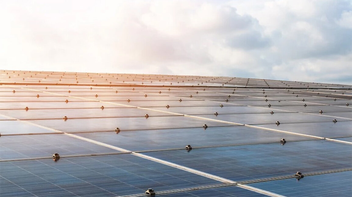 O companie românească va participa la construirea unei centrale fotovoltaice în Bulgaria