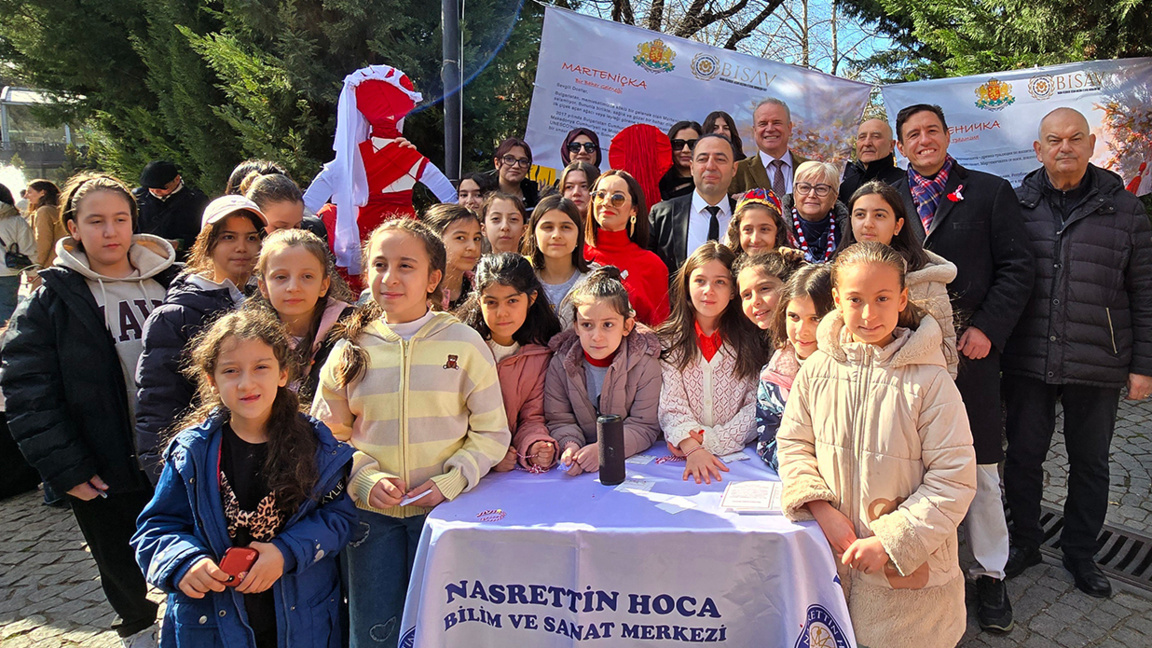 Ankara'daki “Kuğulu Parkı” bir kez daha “Marteniçka” Parkı oldu