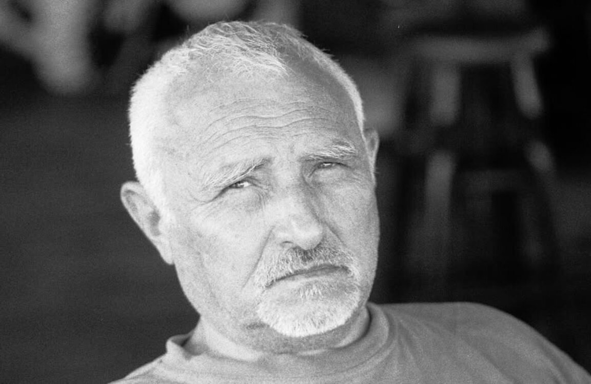 Спомняме си проф. Светлозар Игов с литературно четене в Радио Пловдив