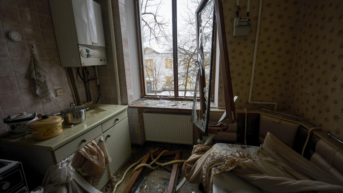 Щети в блок в Харков след руска атака