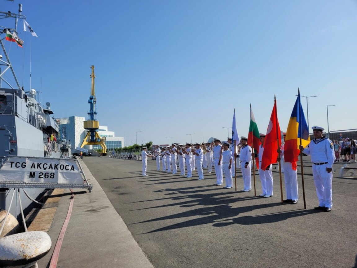 Nave din Bulgaria, Turcia și România vor efectua patrule anti-mine în Marea Neagră