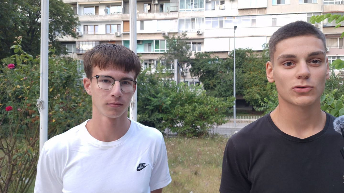 Две момчета, една година... и вече шампиони (ВИДЕО)