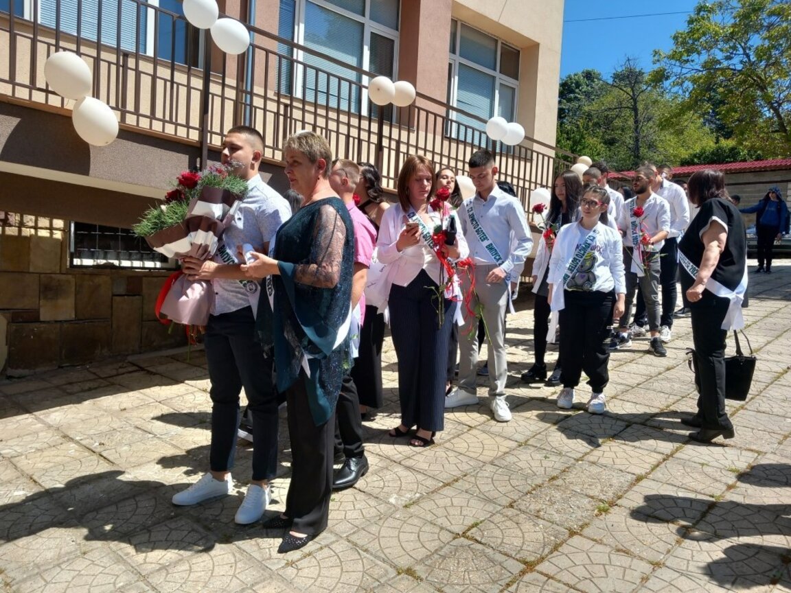 Удари последният звънец за дванадесетокласниците в Белоградчик