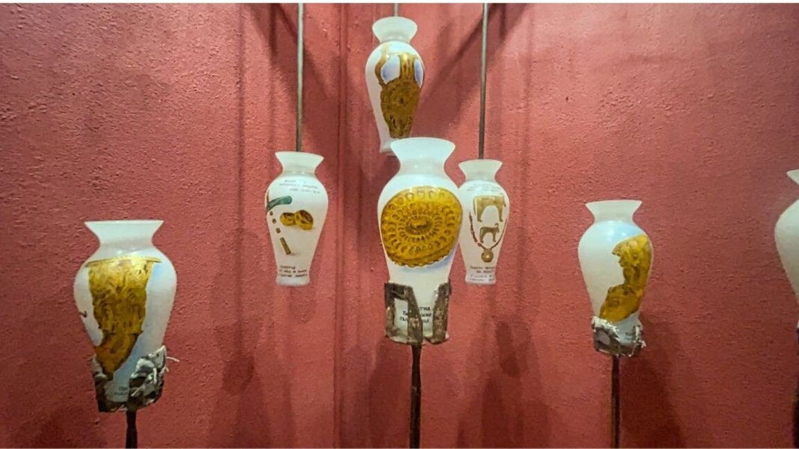 Béloslav, là où le verre est né : la tradition, le musée et l’art vivant