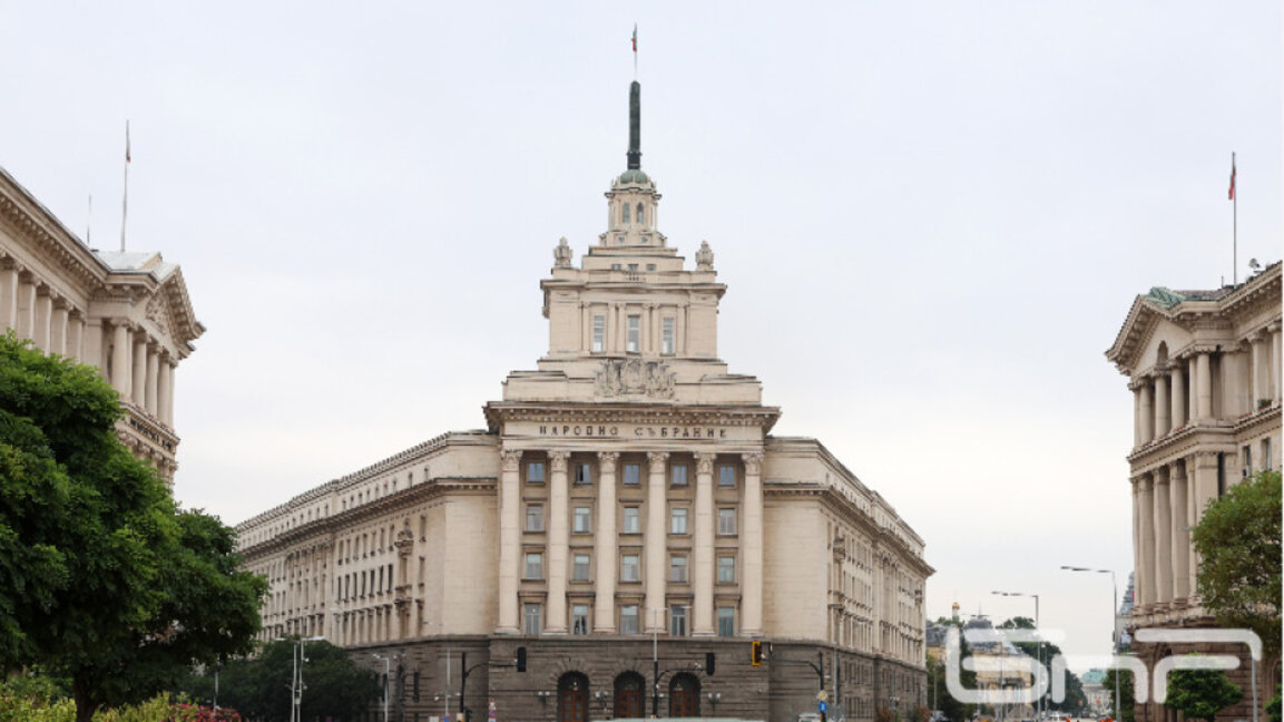 На закрытом заседании правящие обсудили будущее правительства