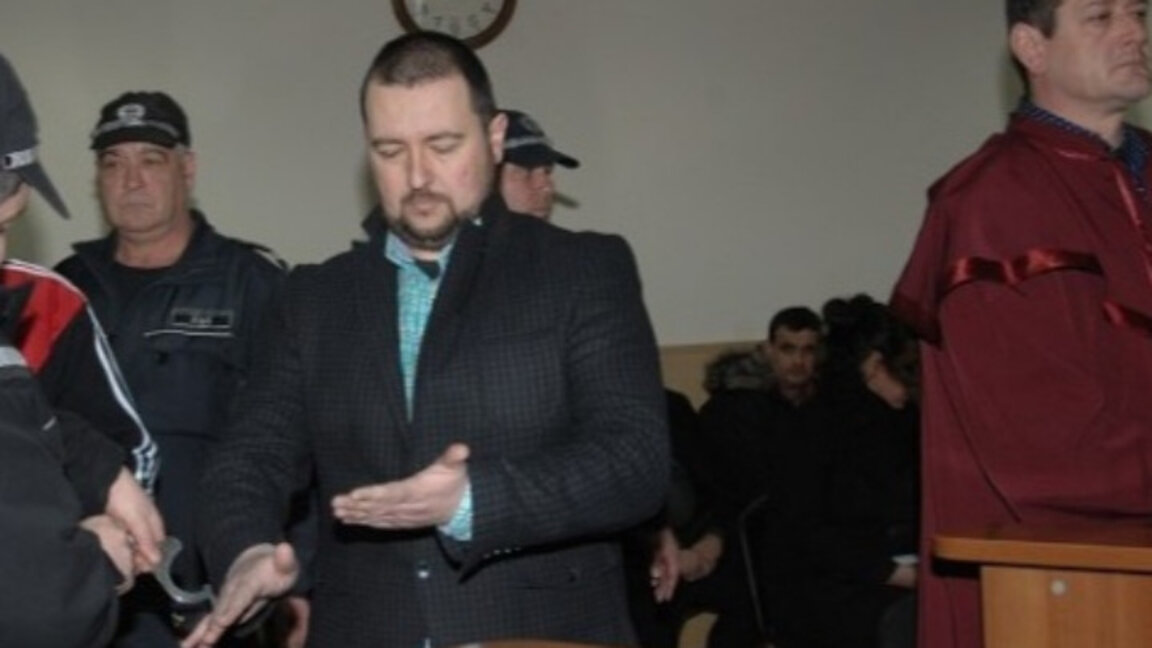 Поредна, но условна, присъда за адвокат Владимир Елдъров