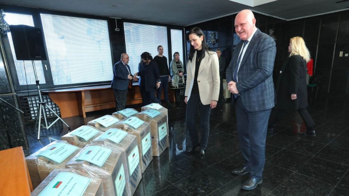 Yurt dışındaki Bulgar Pazar okullarına yeni bilgisayarlar sağlanacak