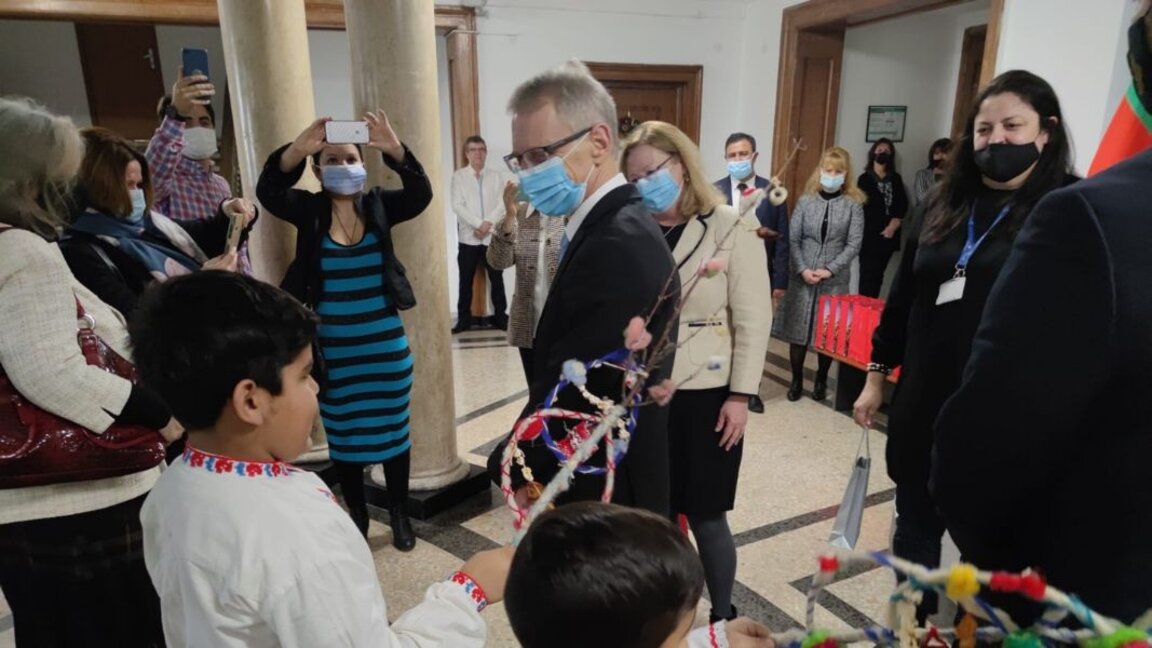 Roma-Kinder zu Besuch im Ministerrat