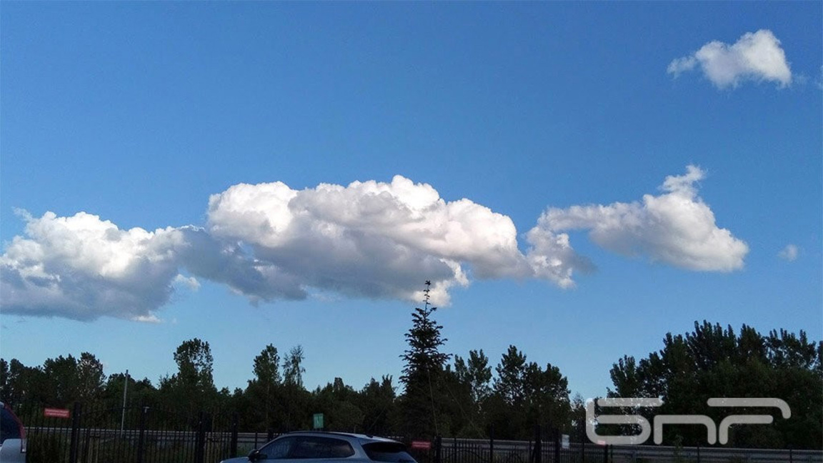 Слънчево, с температура в София около 20°