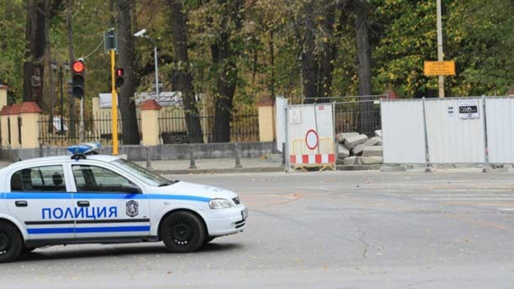 Мъж от Енина е задържан, в двора му е открит миниарсенал