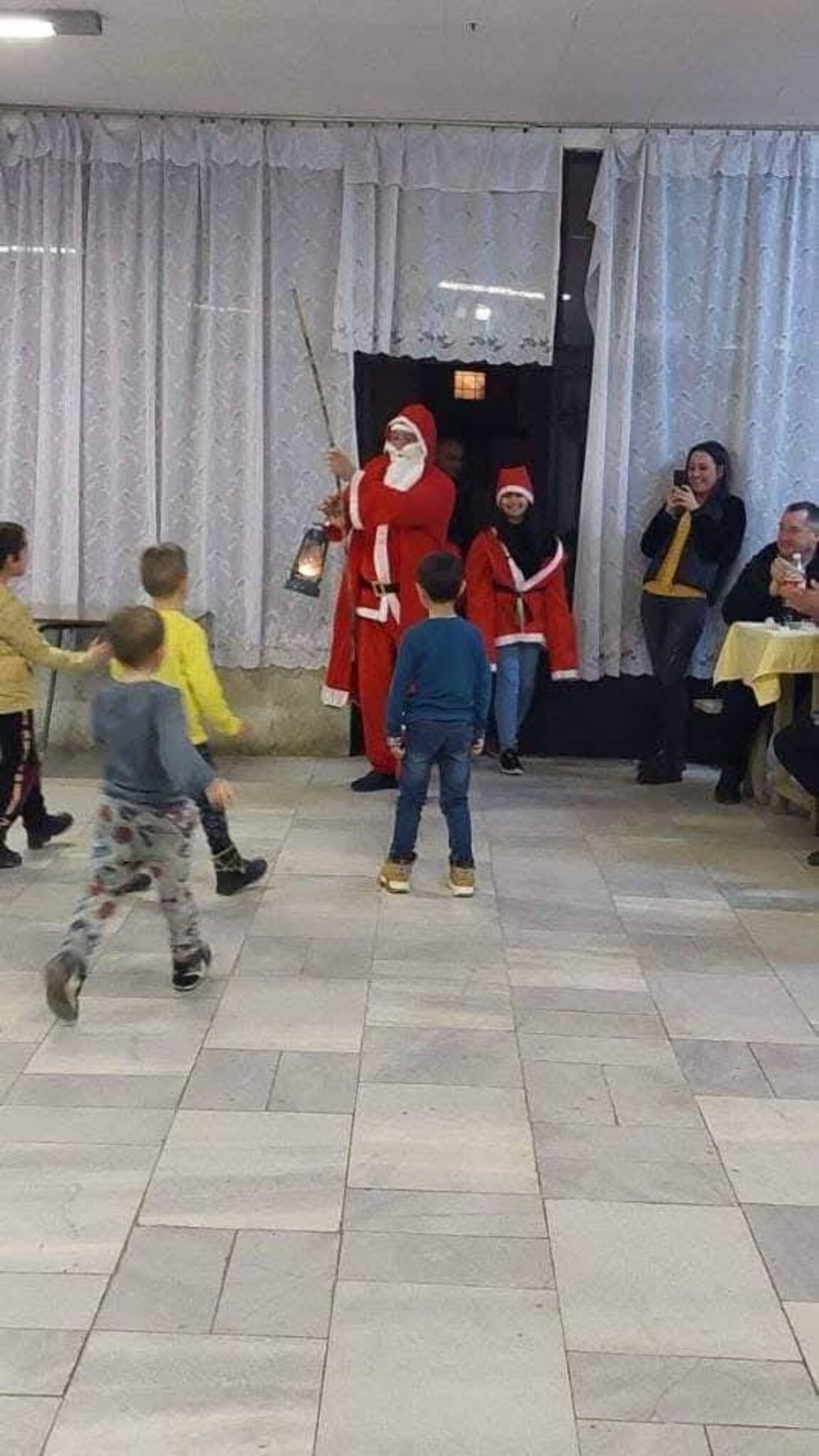 Коледно-новогодишно тържество се проведе в село Царевец