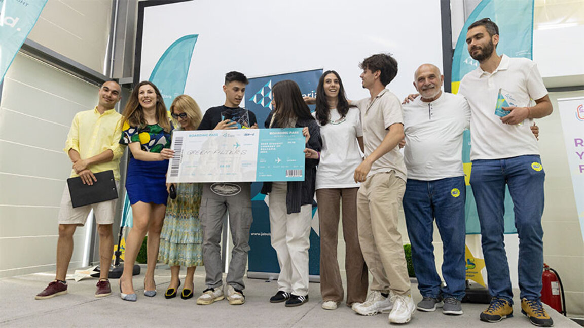 Ученически проект превръща фасове в полезен активен въглен