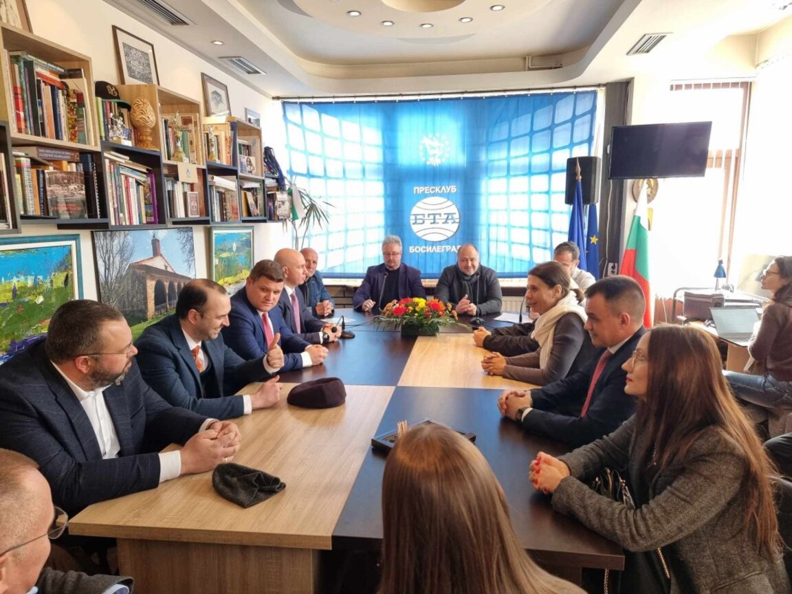 Bosilegrad'da sözün ona “Şop ulusu" konulu tartışma