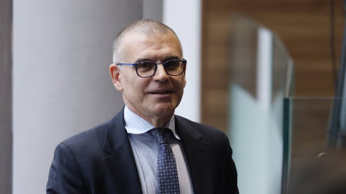 Fostul ministru de finanțe Simeon Dyankov conduce consiliul fiscal