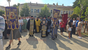 В Ловеч посрещнаха Хавайската икона на Богородица