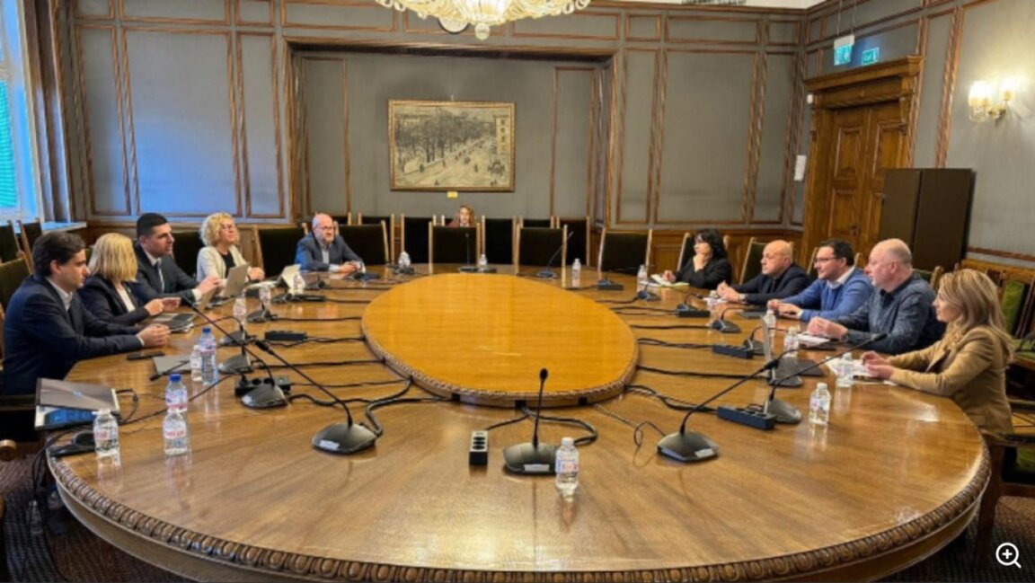 GERB-SDS dhe DB diskutuan mundësitë për një qeveri me një profil anti-korrupsion dhe pro-evropian