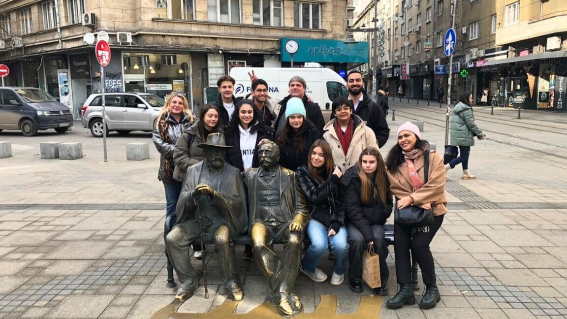 Снимка: Българско неделно училище „Асен и Илия Пейкови“ в Рим