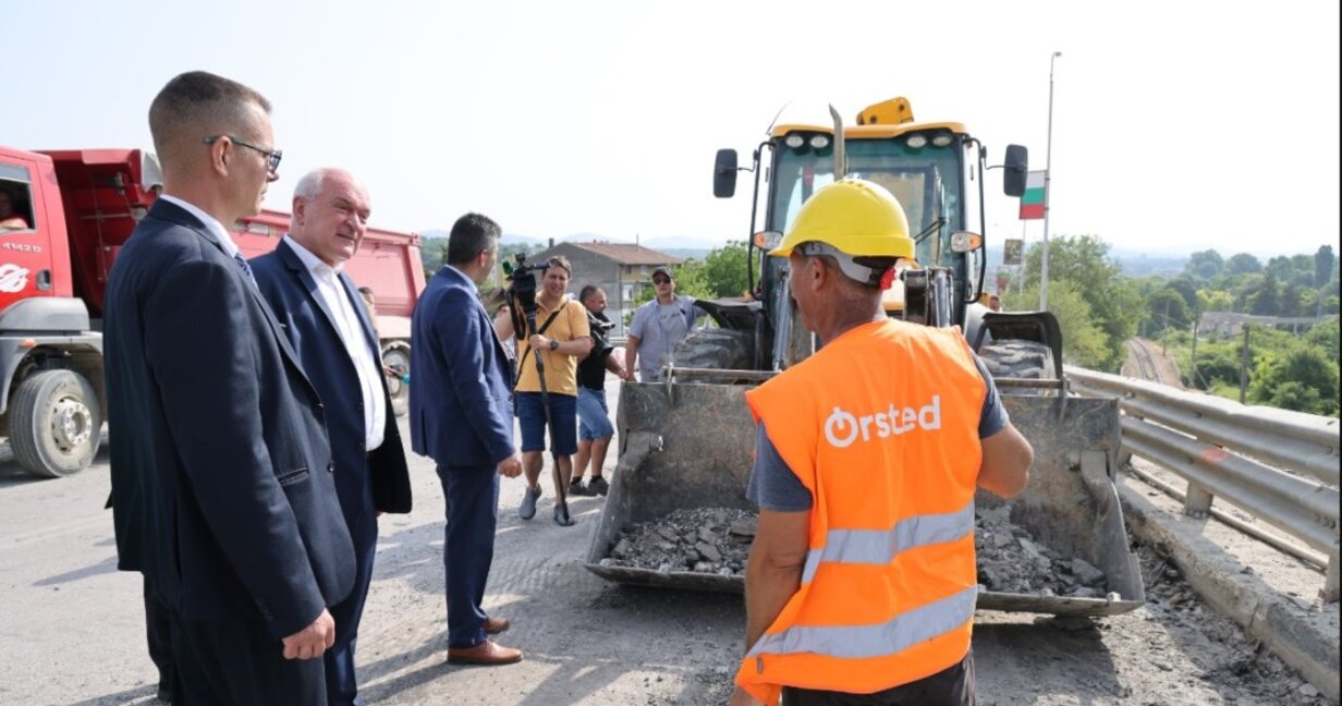 Обещание: До края на годината участъка между Мездра и Ботевград ще е завършен