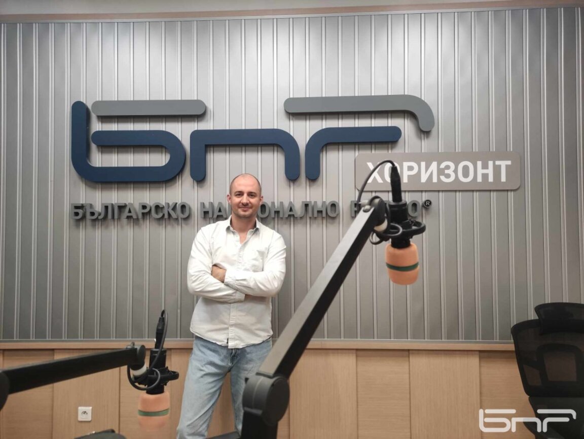 Никола Николов