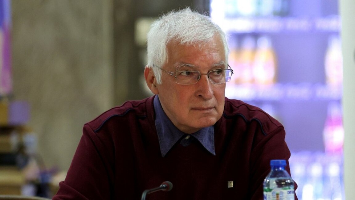 Проф. Боян Дуранкев