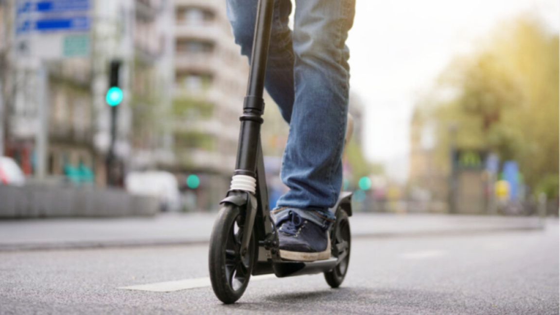 Повече нарушения, но и повече глоби за водачите на тротинетки в Бургас 