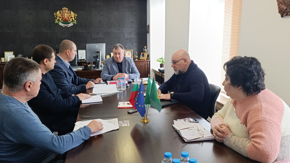 Обсъдиха ремонта на булевард "Симеон Велики"