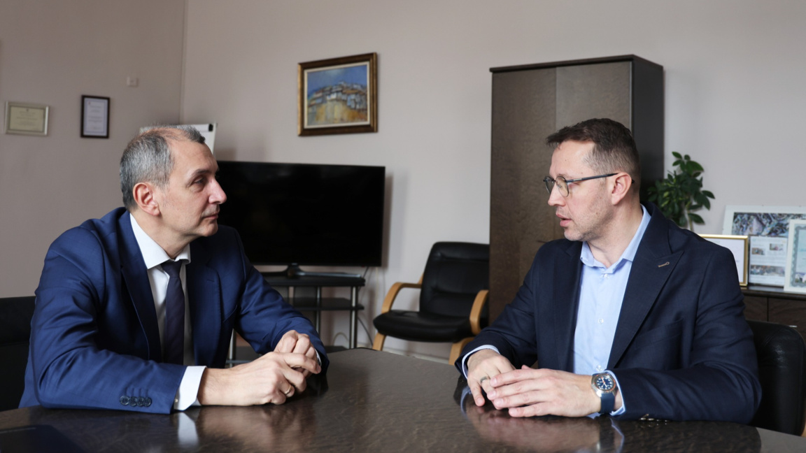 Служебният министър Михаил Околийски и д-р Благомир Здравков