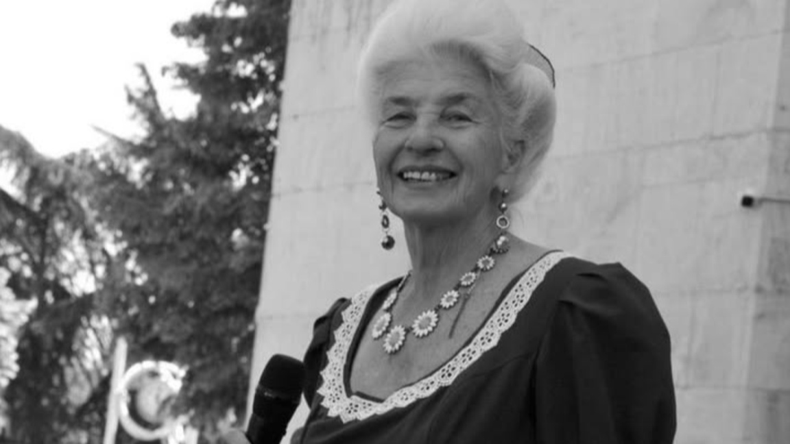 народната певица Янка Рупкина