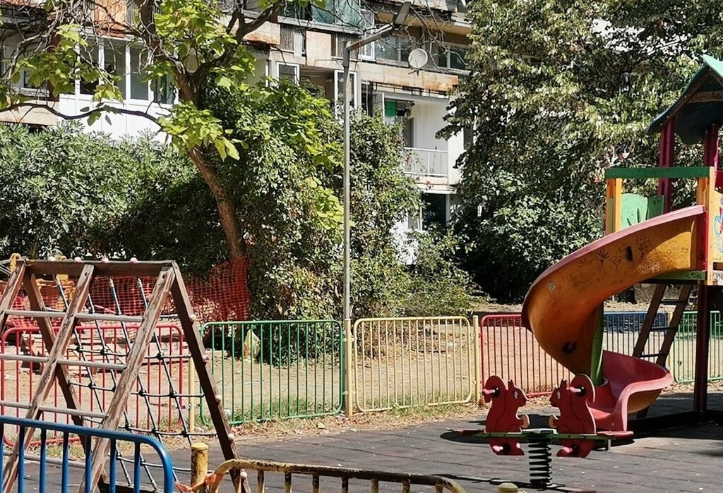 Момчето, ударено от токов удар във Варна, е изписано от болницата