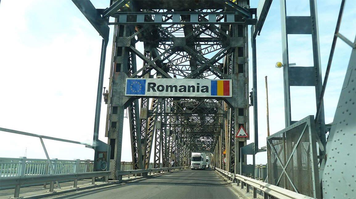 Puente sobre Danubio cerca de Ruse-Giurgiu abierto para tráfico de carga