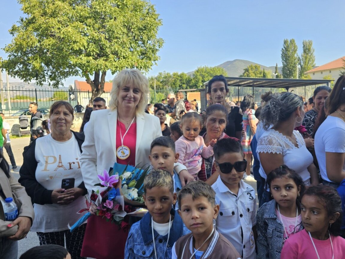 Учител:  Основните проблеми при децата идват от неразбирането на езика