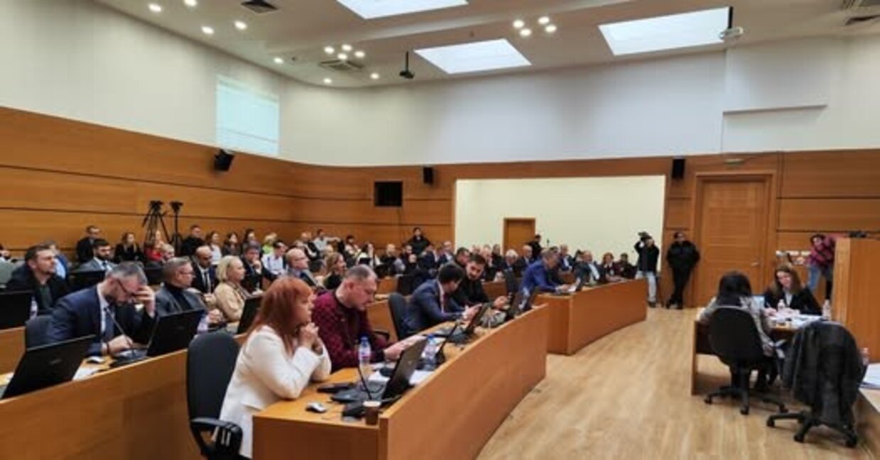 Нов опит за продажба на четири апетитни парцела на ул. „Перущица“