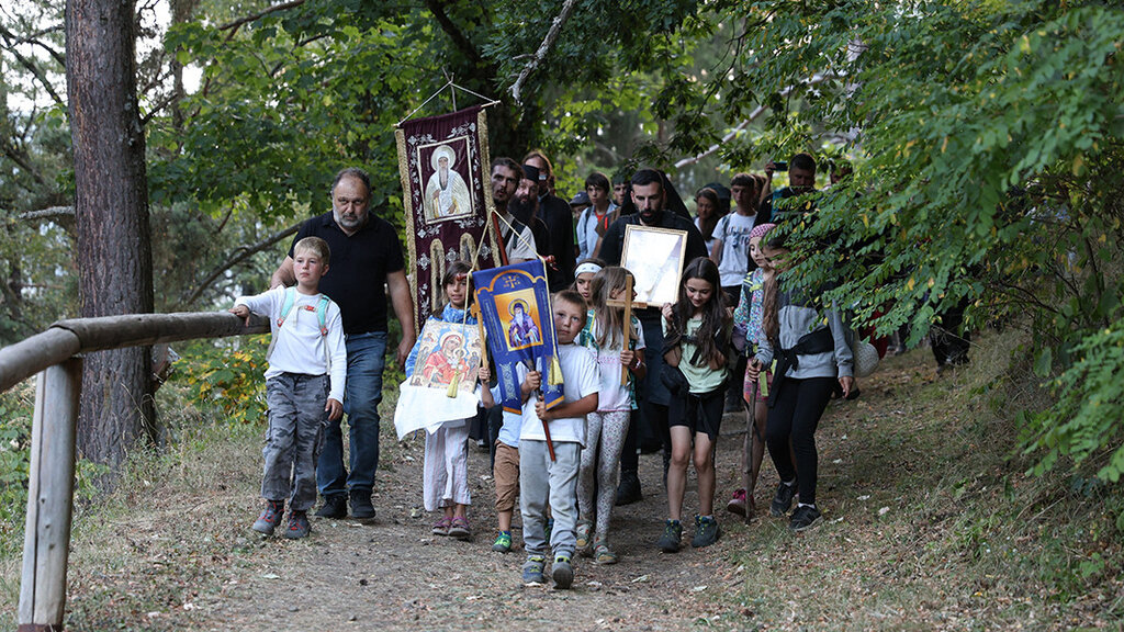 Pèlerinage "Le Thaumaturge de Rila": 200 fidèles arrivent au monastère de Rila
