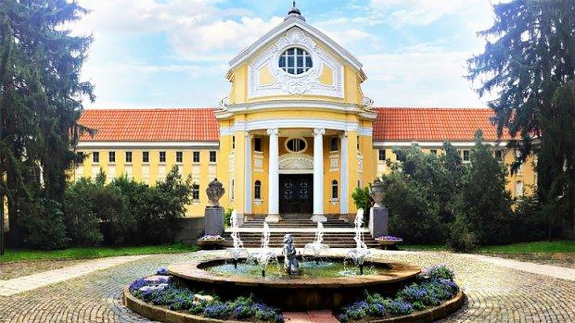 In Bankja wird das Mineralwasser, die Gesundheit und die Langlebigkeit gefeiert